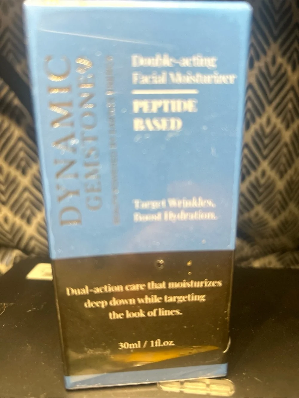 Dynamic Gemstone Double-Acting Peptide Moisturizer - Blue